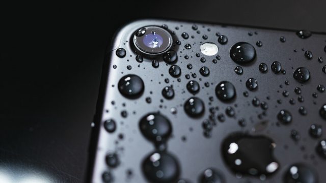 ヤバイ Iphoneが水没 復活方法やこれだけはやっちゃいけないng事例を解説 Iphoneケースラボブログ